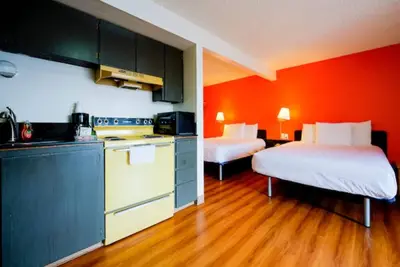 Image de 3 Affordable Downtown Hermiston Rooms w/ Kitchenette— Free Onsite Parking