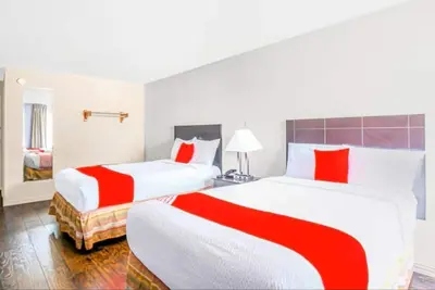 Image de Minutes to Las Colinas Entertainment District | 2 Rooms | Two Double Beds