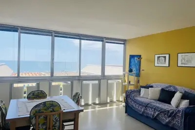 Image de Appartement spacieux avec vue sur mer et terrasse
