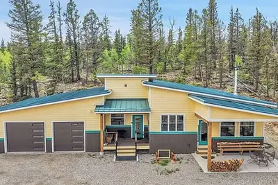 Image de Spacious, Private, 3br Retreat for Groups, Ceremonies, and Healing Work.