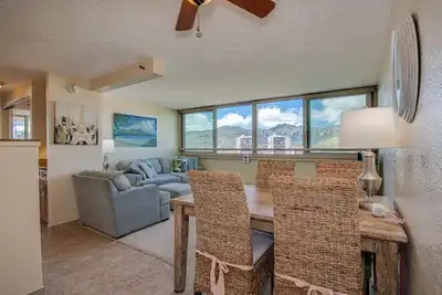 Image de Waikiki 1br 34th Fl  Corner unit with view! 30days stay  Big terrace & New Floor