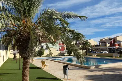 Image de Apartment on Avenue de la Mancha, across from the pool and a 15-minute walk to the beach