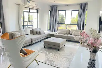 Image de Nyali beautiful and newly renovated 2 Br Apartment with Pool, Ac, Wifi, Tv