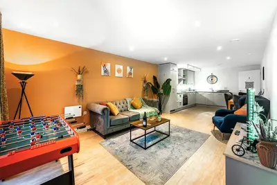 Image de Spacious 5-Bed Apartment for Groups · Free Parking