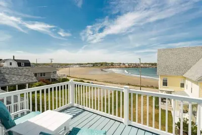 Oceanfront Cottage - Steps from Short Sands Beach!