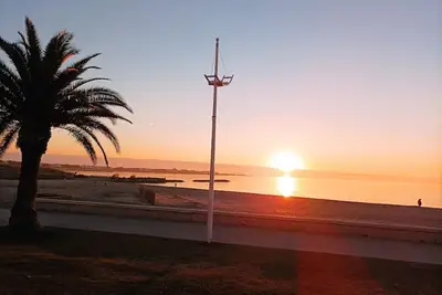 Image de Grand Confort Pour 6 Personnes En Front De Mer Au Grau Du Roi