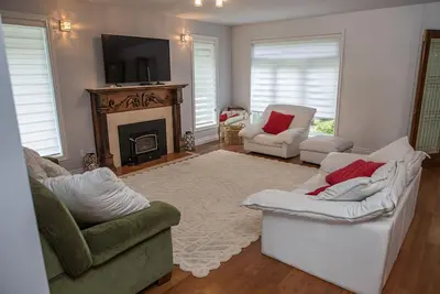 Image de Montreal Stunning Home 3 Bedrooms, 3 Bath & Pool