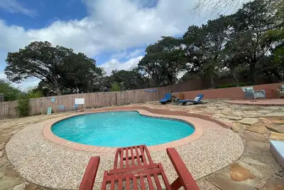 Image de Pool House in Austin, Lake Travis Views! 4 bedroom 3 bath,