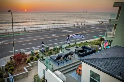 Image de Sycamore Haus Estate – Rent All 3 Ocean-View Luxury Condos Steps from Carlsbad State Beach