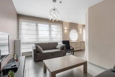 Image de Appartement spacieux au rez-de-chaussée pour