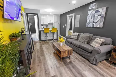 Image de 2br • Unique 2 Queens • Central & Spacious