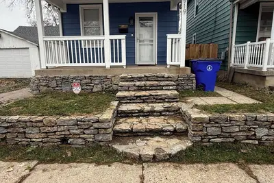 Image de 3-bedroom house with 5 beds in lovely Hamilton with cool Ac and charm