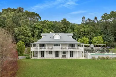 Image de Eagles Rise - Classically Designed Country Home