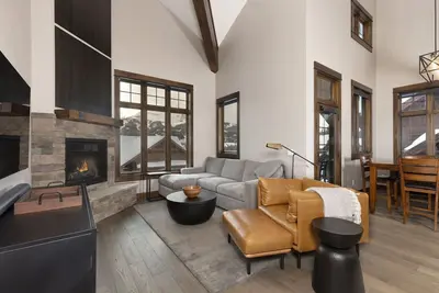 Image de Lone Peak Views - Minutes to Big Sky Resort!