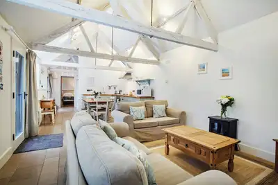 Image de The Dairy, Coastal Cottage Retreat steps from Durdle Door.