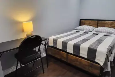 Image de Cozy 1-bedroom basement apartment- Venus near Thermea Spa Whitby