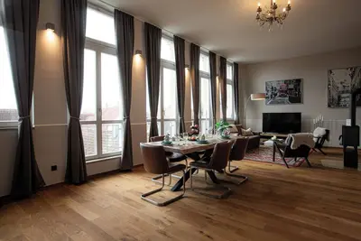 Image de Modern loft in a former school building in German Tuscany