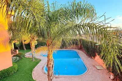 Image de HiverLux – proche gare & aéroport • parking