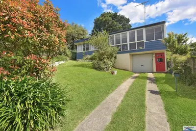 Image de Catalina Cottage 5 min walk to the train Station