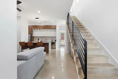 Image de East Austin Gated Luxury Home-Minutes to Downtown, Airport and Restaurants