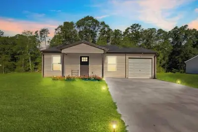 Image de Cheerful house 3 bd 9 sleep, Gsp 4 mil