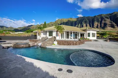 Image de The waterfall estate at Maunaolu