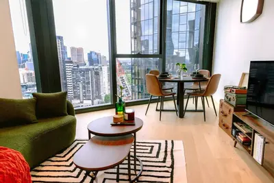 Image de Stylish Arts Apt | Lift | Gym | Sauna