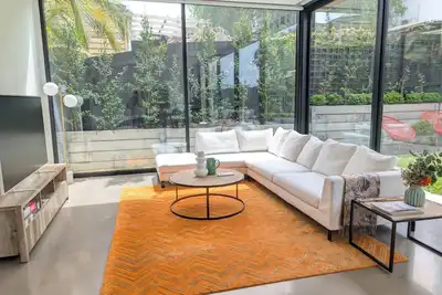 Image de Donatella, Where Heritage Meets Haute Living