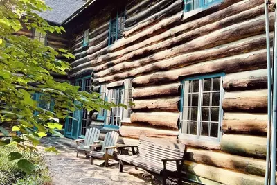 Image de The Big House @ Wendover - Historic Home