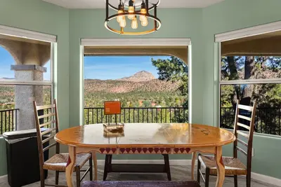Image de Cozy & Charmful Sedona Escape