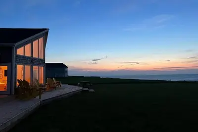 Image de Ocean Front Cottage With Panoramic Water Views- Seconds To Cousin's Shore Beach