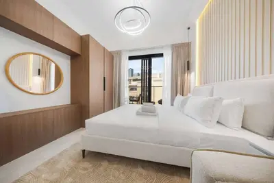 Image de Modern Jvc Studio • Pool, Gym & Kid's Play Area