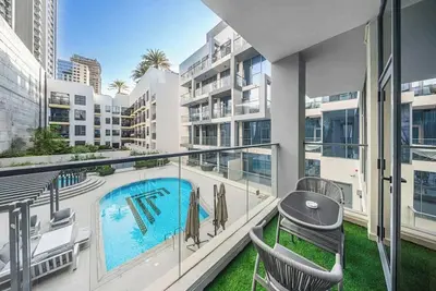 Image de Elegant Jvc Apt • Pool View & Circle Mall Park