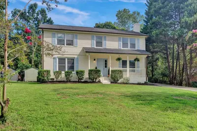Image de Casa Azul an interior designed home in Stonehaven. Security System, Fiber Internet