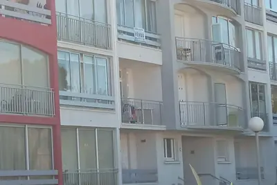 Image de Appartement T2 dans résidence à 100 m de la plage.