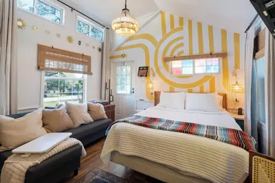 Image de Sunset Spur - Cozy Cabin Under the Stars