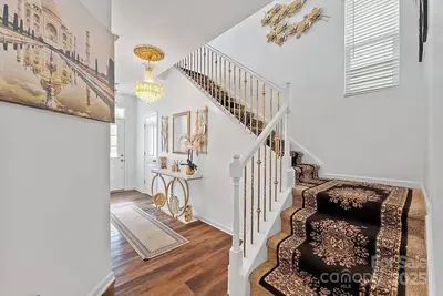 Image de Cozy single-family home + fenced backyard + Office