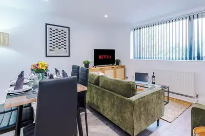 Image de 3x Bedroom Apartment (Sleeps 6x) w. Ample Parking