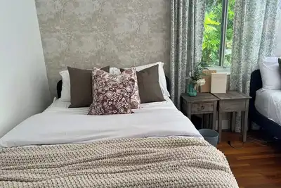 Image de Serene 2-bedroom colonial beauty house with Ac. Coral Gables