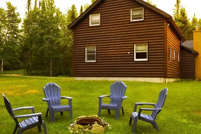 Image de Snowmobile getaway in Island Pond with Vast trail access