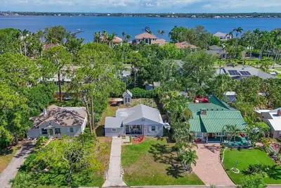 Image de Quiet, beautiful area - dog friendly with Poolspa - between Ami & Riverwalk