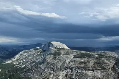 Image de Hilltop Luxury Yosemite Retreat w/Spa, Pool, Views
