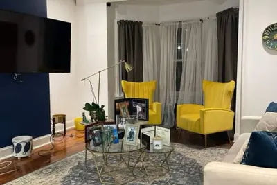 Image de Brilliant 3-bedrooms apartment in Harrison Nj walking distance to Harrison Train