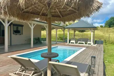 Image de Villa Jade : villa de standing à 50 mètres de la plage de la pointe faula