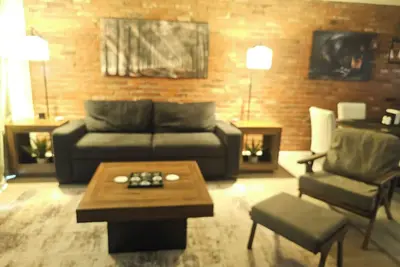 Image de Cozy 2 Br 1 1/2 bath Townhouse- Illinois/Hospital Area