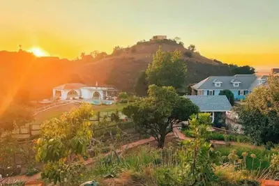 Image de 6br Enchanted Estate on 5 Acres Pool & Mini Horses