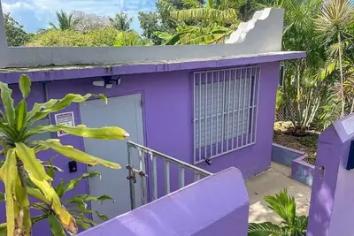 Image de La Iguana Morada: A/C, WiFi, BioBay, walk to Ferry