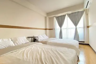 Image de 30sec walk to Tsutenkaku/1 stop to Namba Sta. /Ah23