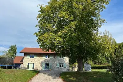 Image de Magnifique maison en pierre avec 5 chambres - Proche Genève