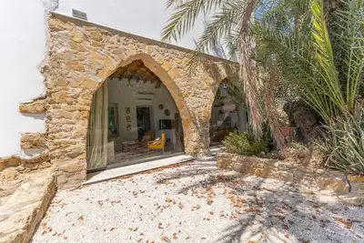 Image de WealthyStays: 1927 Heritage House